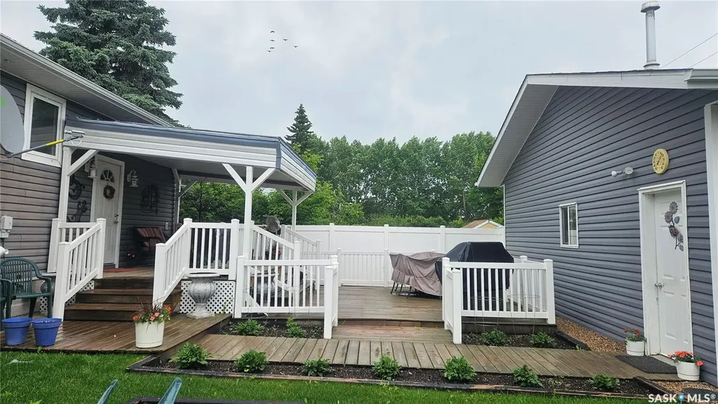 107 3rd Street S Wakaw SK S0K 4P0