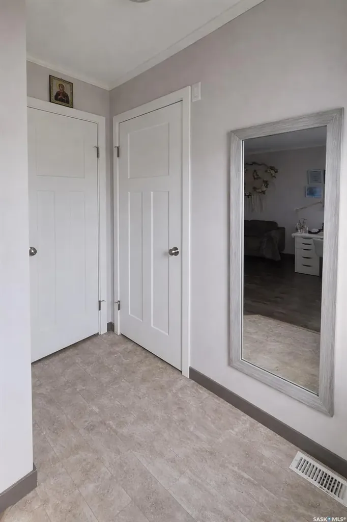 322 Lewin Way Saskatoon SK S7T 0Y9
