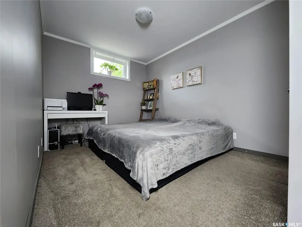 322 Lewin Way Saskatoon SK S7T 0Y9
