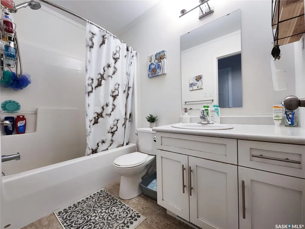 322 Lewin Way Saskatoon SK S7T 0Y9