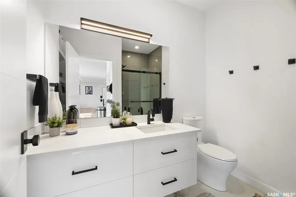 4452 Wild Rose Drive Regina SK S4V 3V6