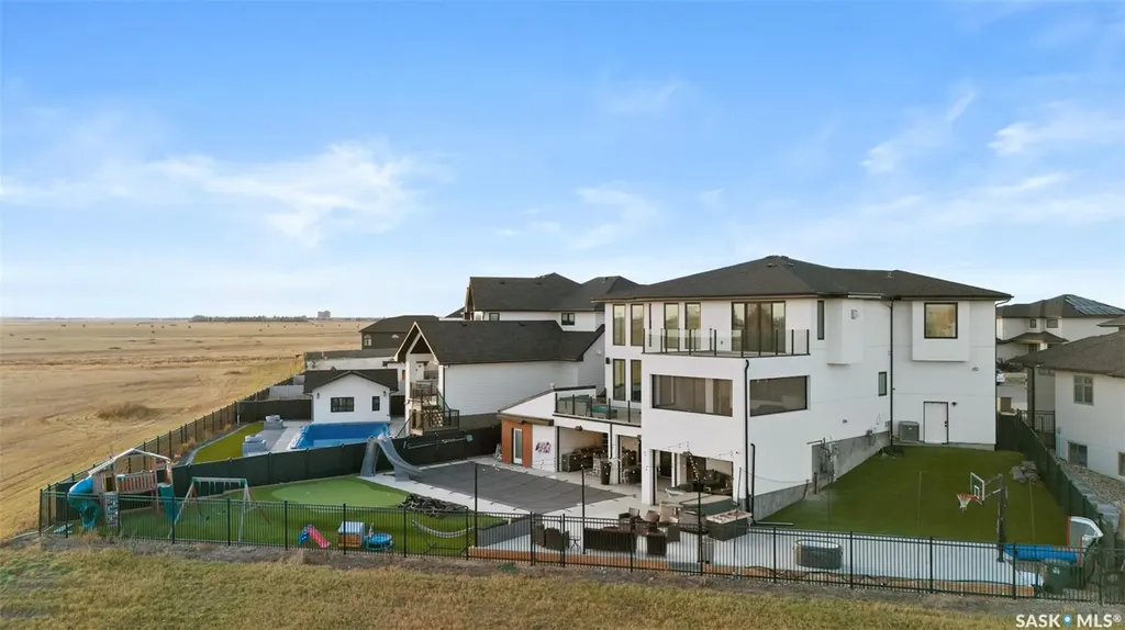 4452 Wild Rose Drive Regina SK S4V 3V6