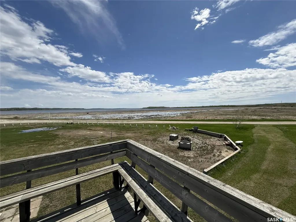 722 Aqualane Avenue Aquadeo SK S0M 1E0