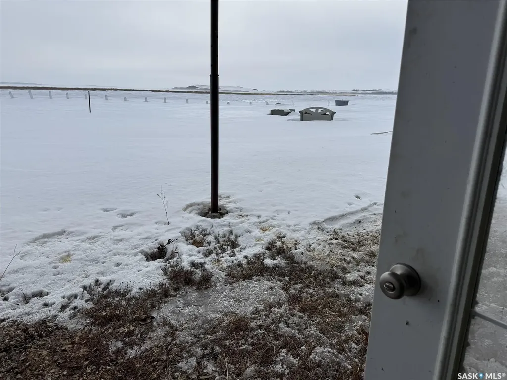 722 Aqualane Avenue Aquadeo SK S0M 1E0