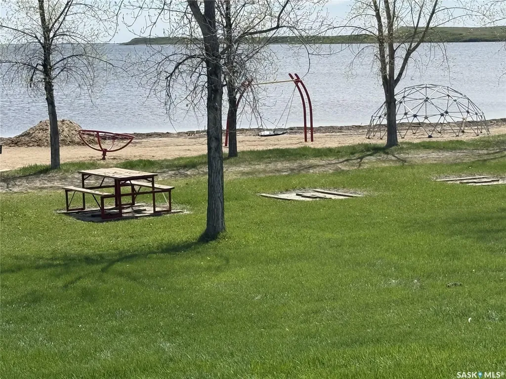 722 Aqualane Avenue Aquadeo SK S0M 1E0