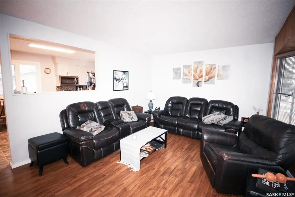 851 2nd Street E Shaunavon SK S0N 2M0
