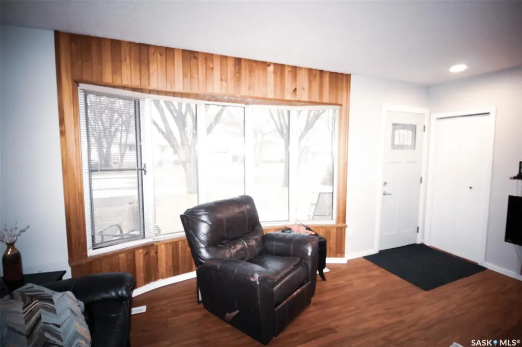 851 2nd Street E Shaunavon SK S0N 2M0