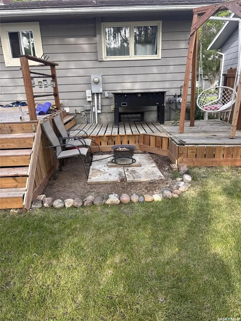 851 2nd Street E Shaunavon SK S0N 2M0