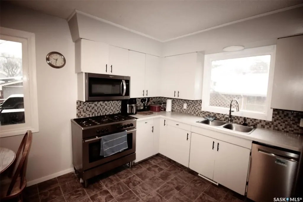 851 2nd Street E Shaunavon SK S0N 2M0