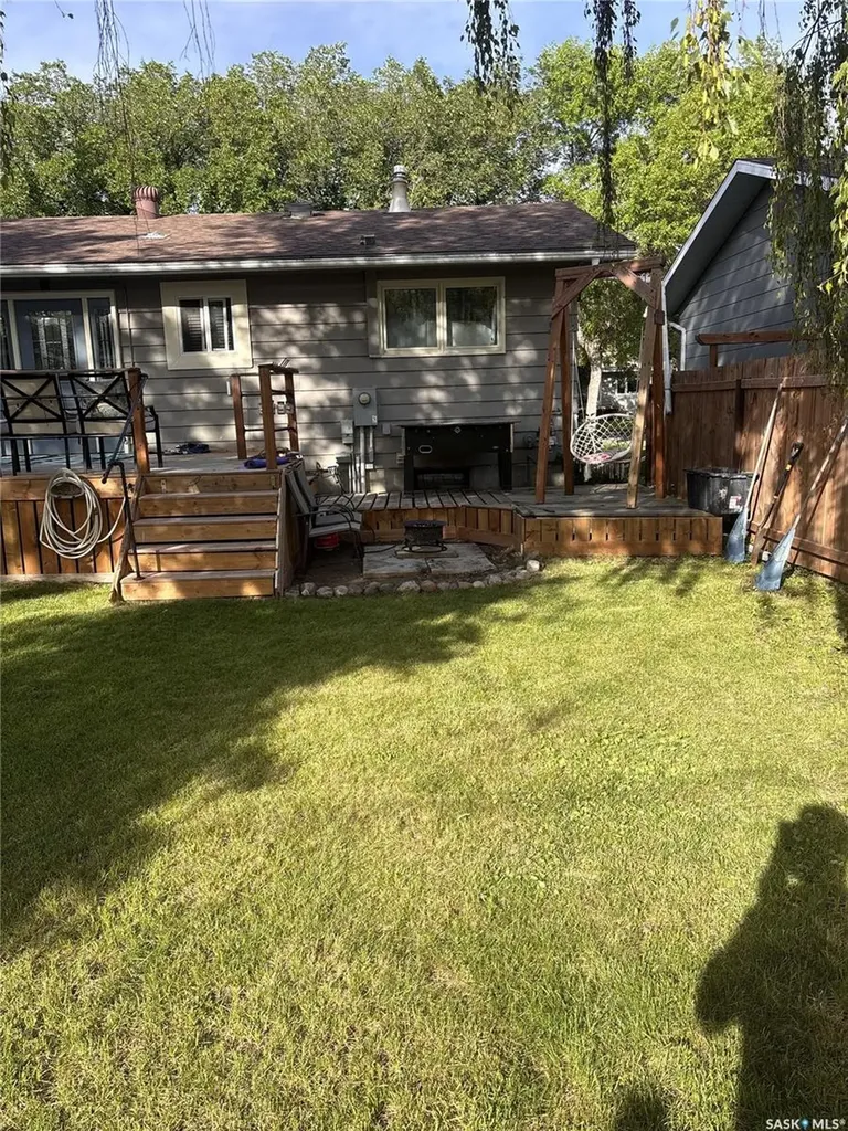 851 2nd Street E Shaunavon SK S0N 2M0