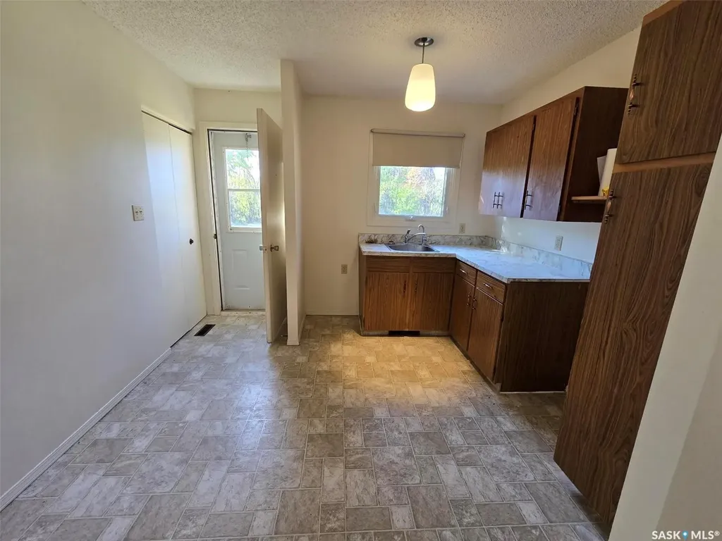 415 Calgary Street Broadview SK S0G 0K0