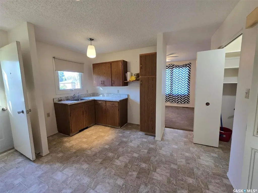 415 Calgary Street Broadview SK S0G 0K0