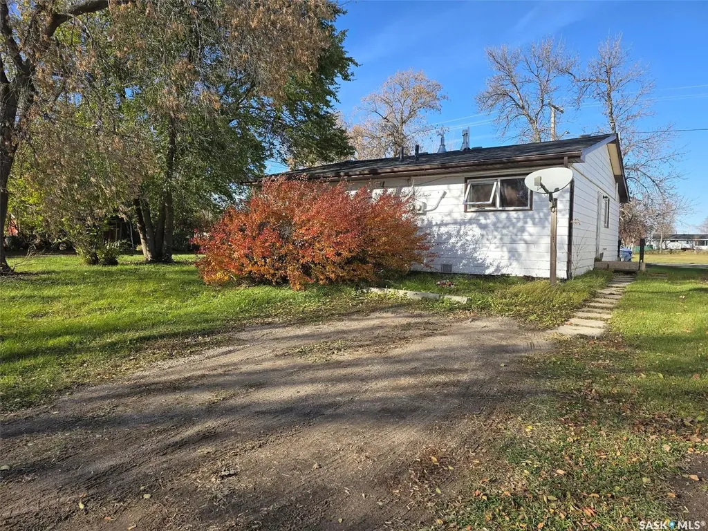 415 Calgary Street Broadview SK S0G 0K0