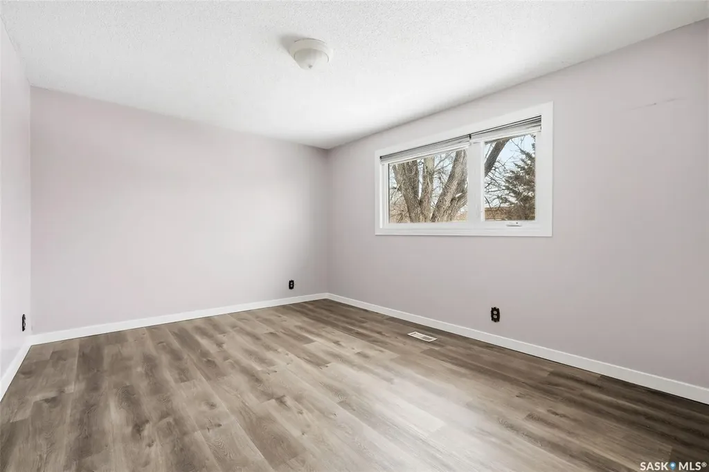 30 Dalhousie Way Regina SK S4V 0A2