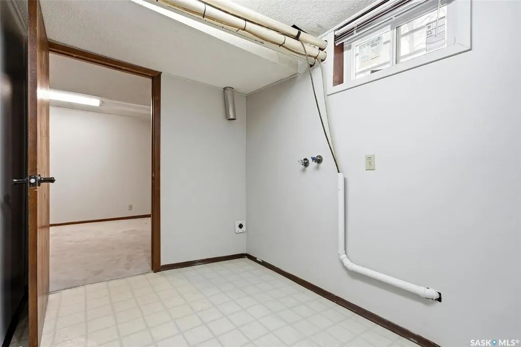 30 Dalhousie Way Regina SK S4V 0A2