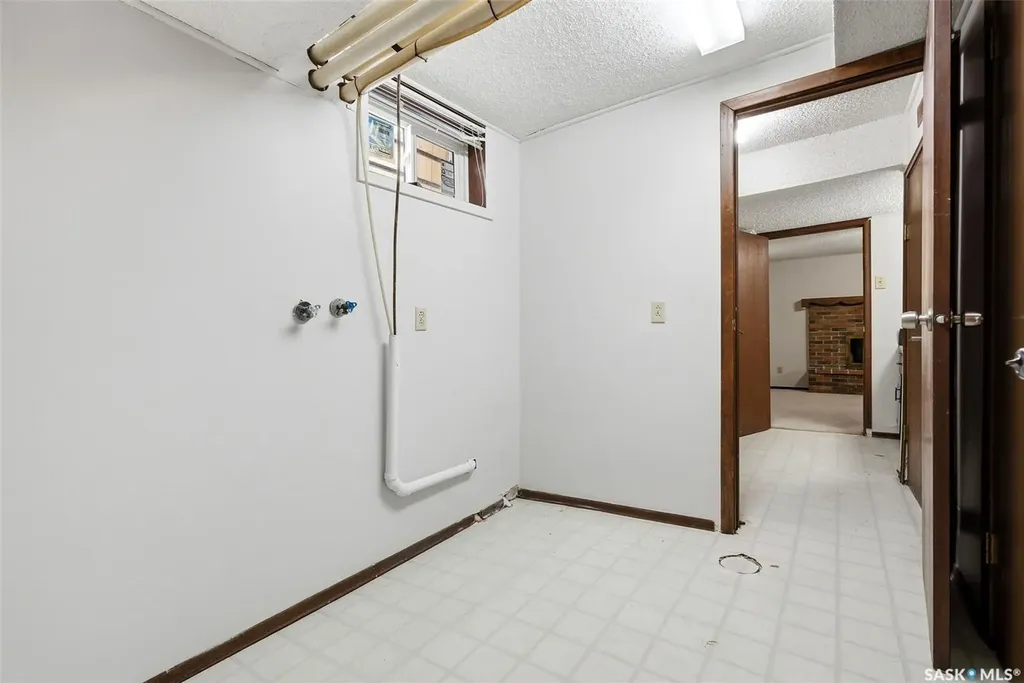 30 Dalhousie Way Regina SK S4V 0A2