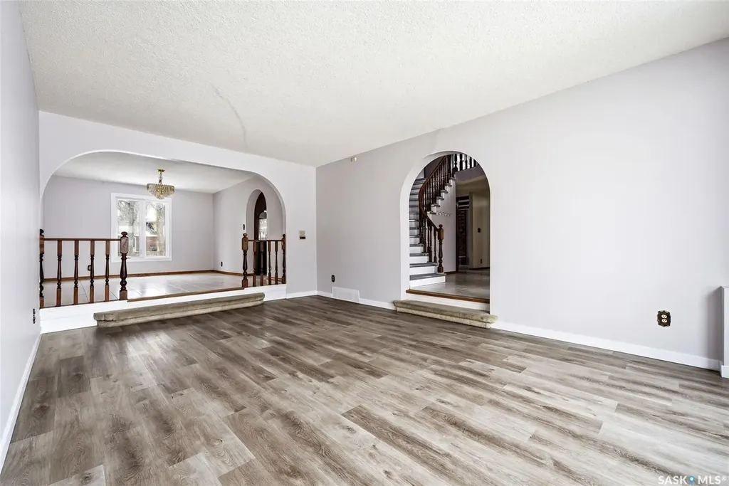 30 Dalhousie Way Regina SK S4V 0A2