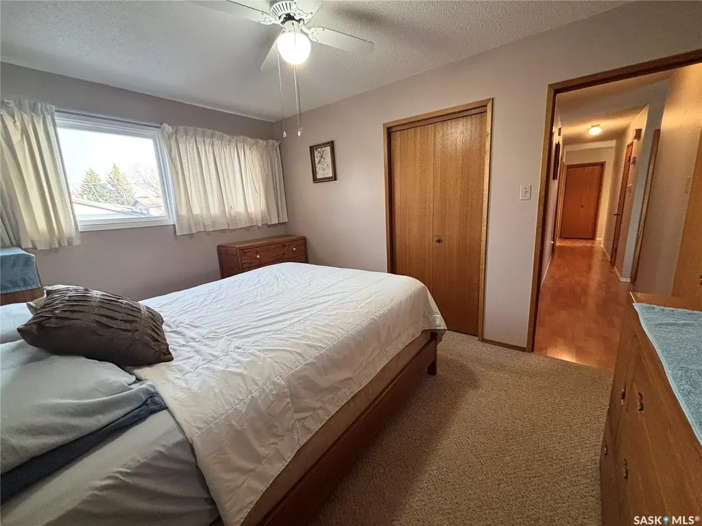202 Herbert Street Maple Creek SK S0N 1N0
