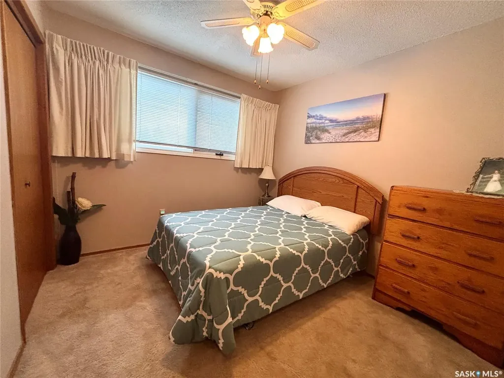 202 Herbert Street Maple Creek SK S0N 1N0