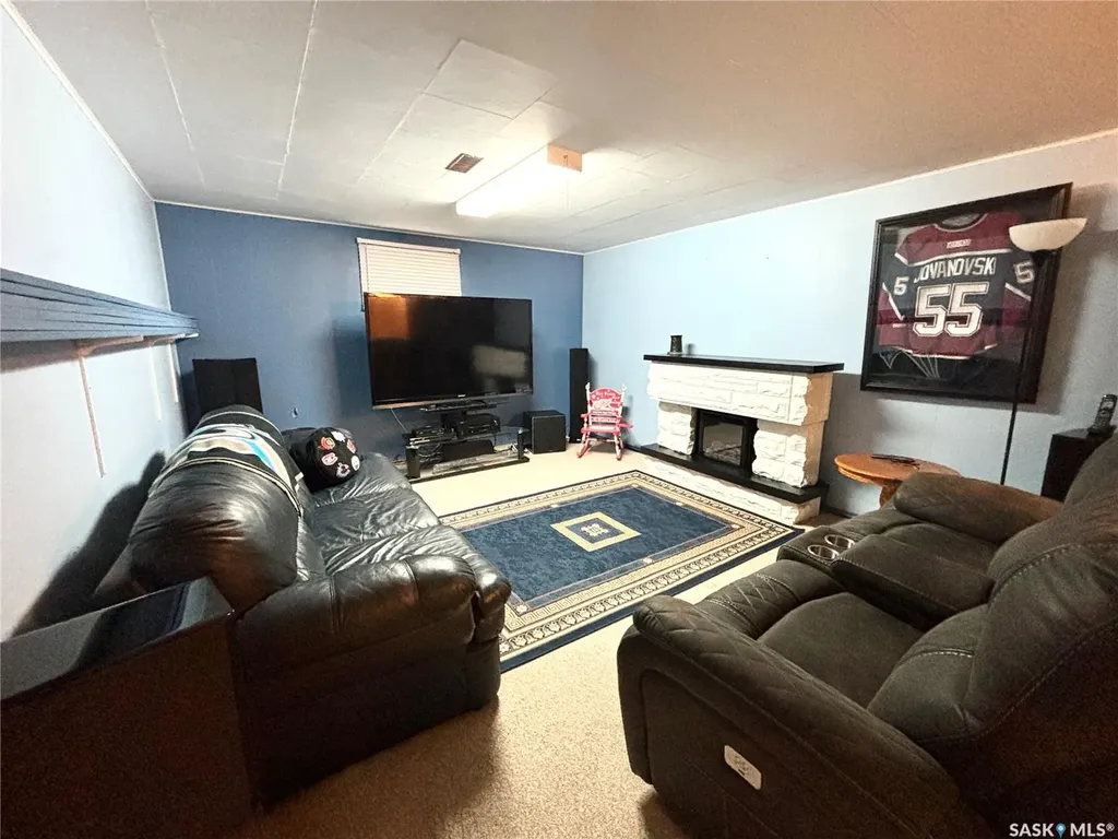 202 Herbert Street Maple Creek SK S0N 1N0