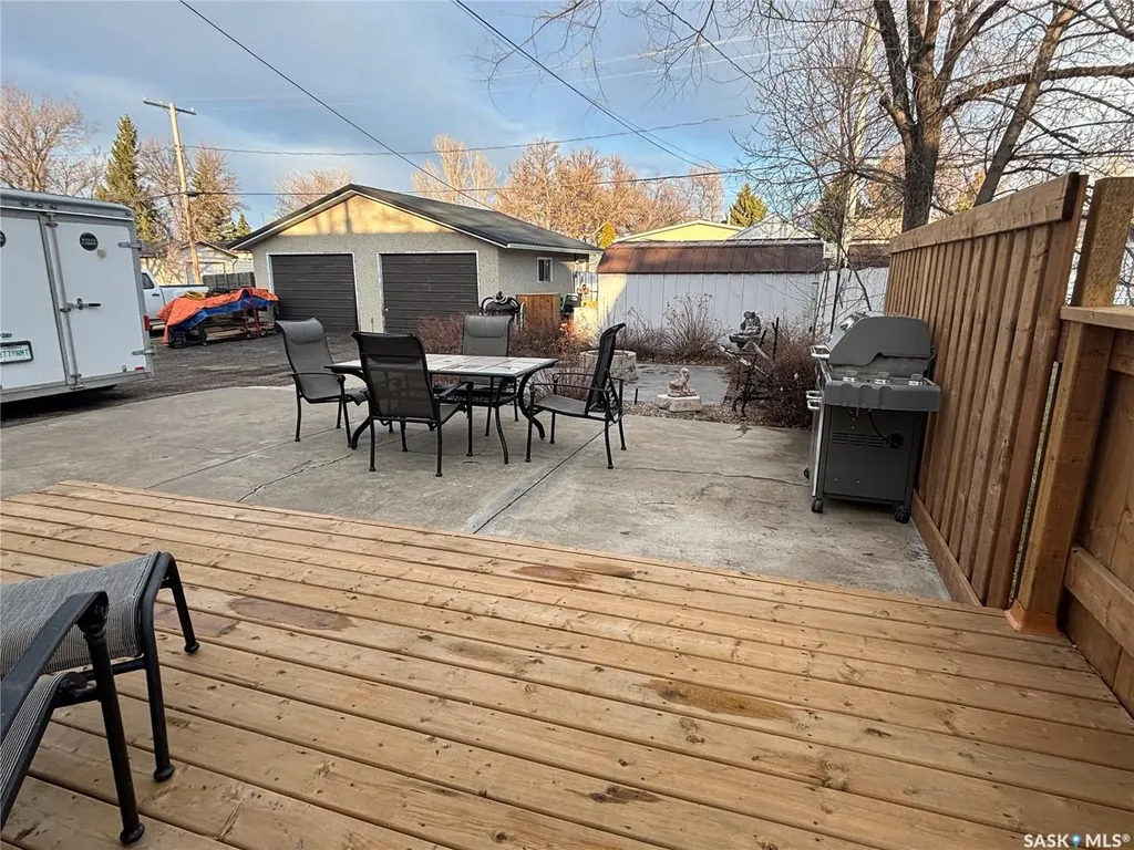 202 Herbert Street Maple Creek SK S0N 1N0