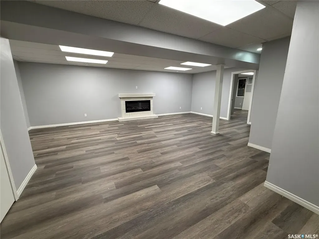 801 Lorne Street W Swift Current SK S9H 0J8