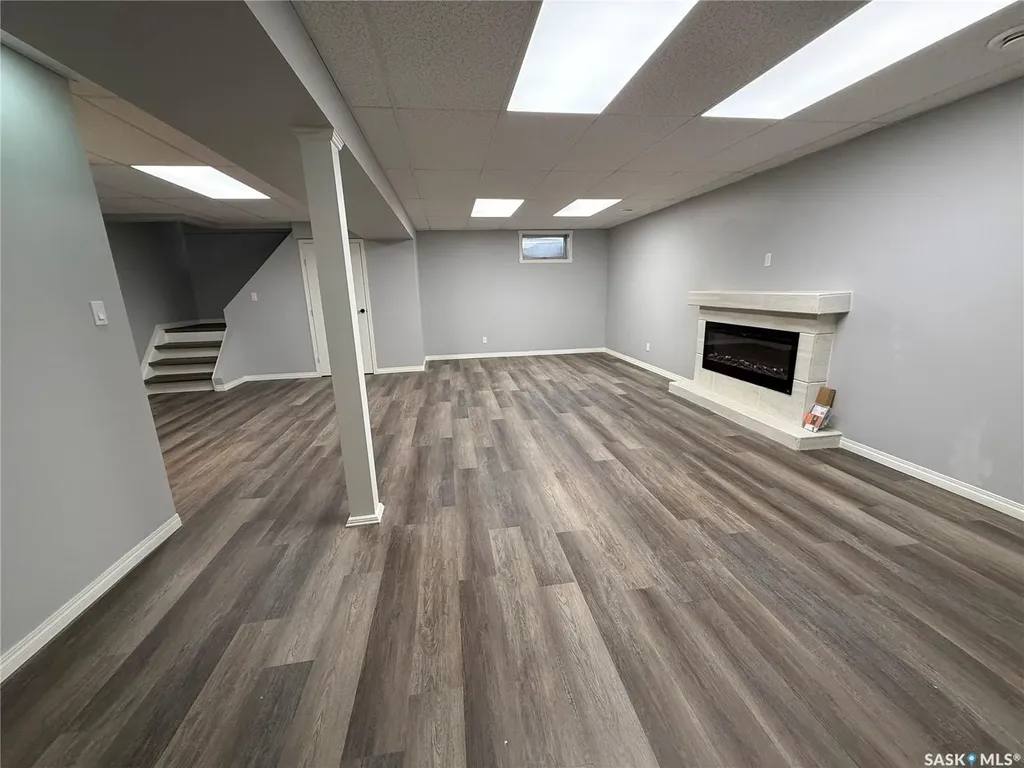 801 Lorne Street W Swift Current SK S9H 0J8