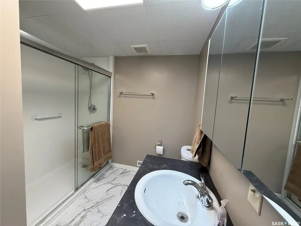 801 Lorne Street W Swift Current SK S9H 0J8