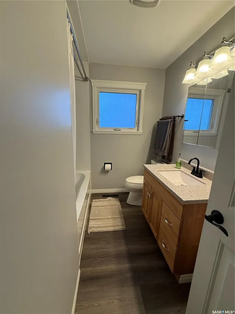 801 Lorne Street W Swift Current SK S9H 0J8