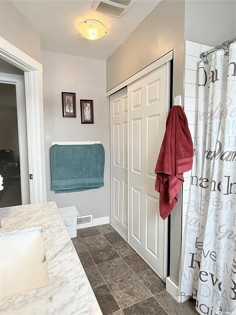 326 5th Avenue W Melville SK S0A 2P0