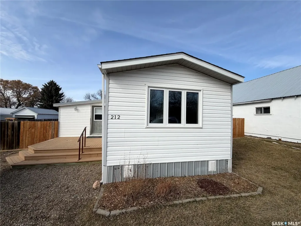 212 Charles Street Stewart Valley SK S0N 2P0