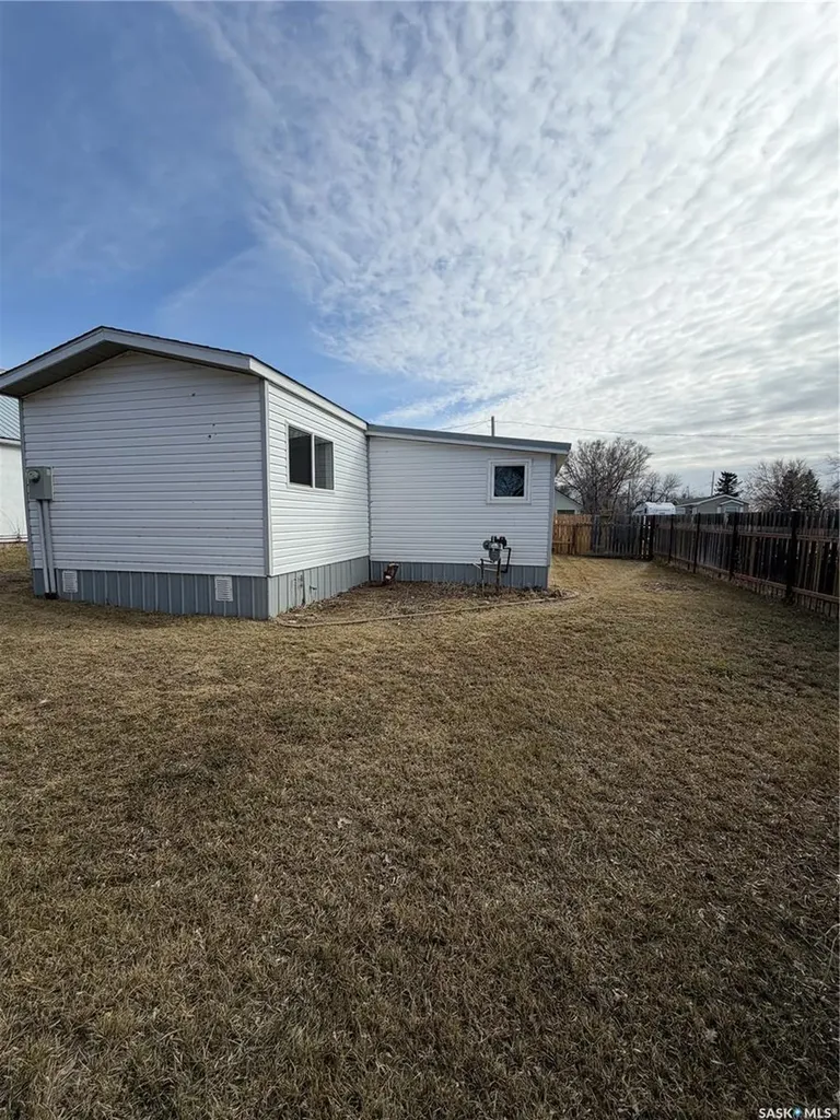 212 Charles Street Stewart Valley SK S0N 2P0