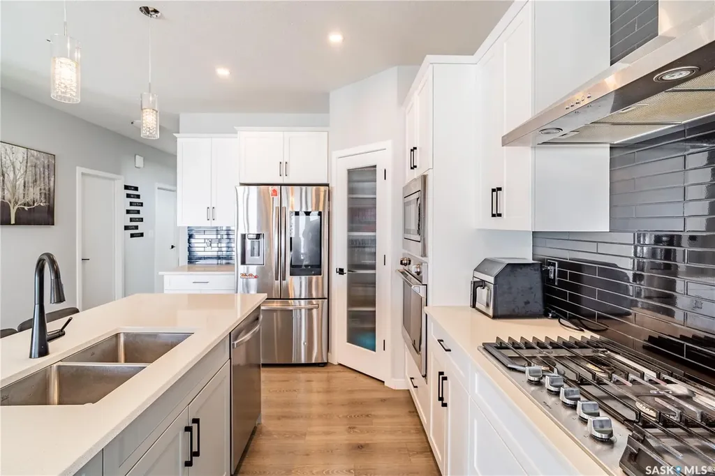 2904 Trombley Street Regina SK S4V 3Y5
