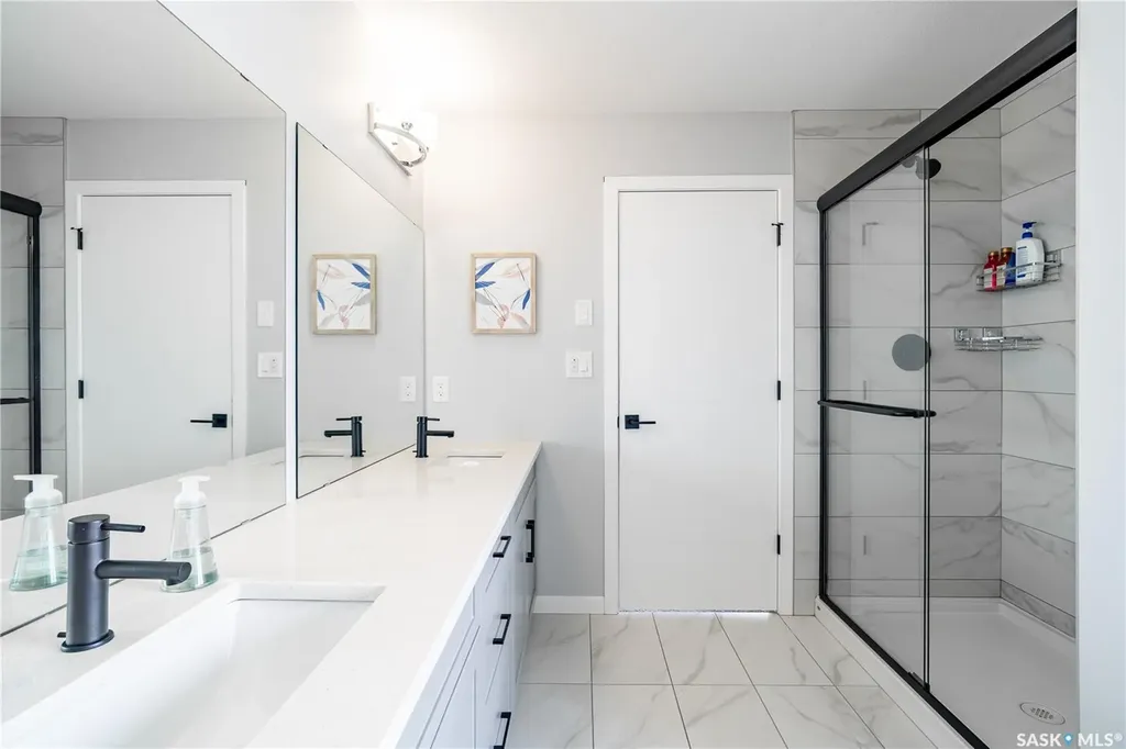 2904 Trombley Street Regina SK S4V 3Y5