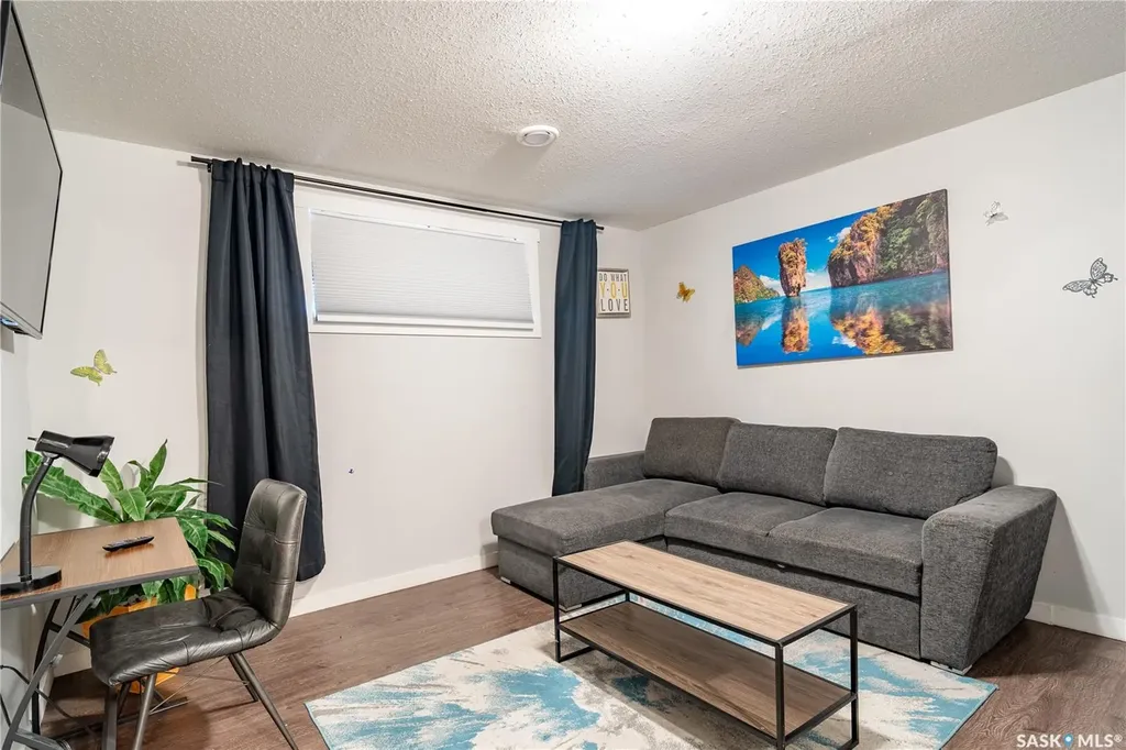 2904 Trombley Street Regina SK S4V 3Y5