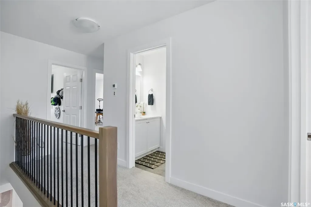 421 L Avenue S Saskatoon SK S7M 5Y6