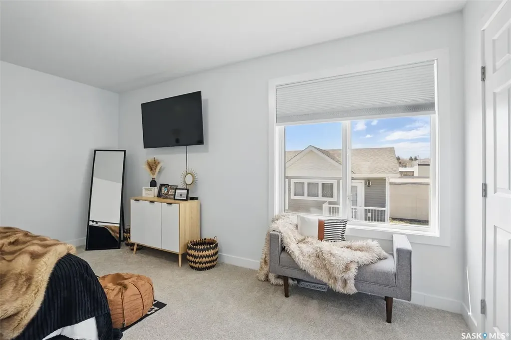 421 L Avenue S Saskatoon SK S7M 5Y6