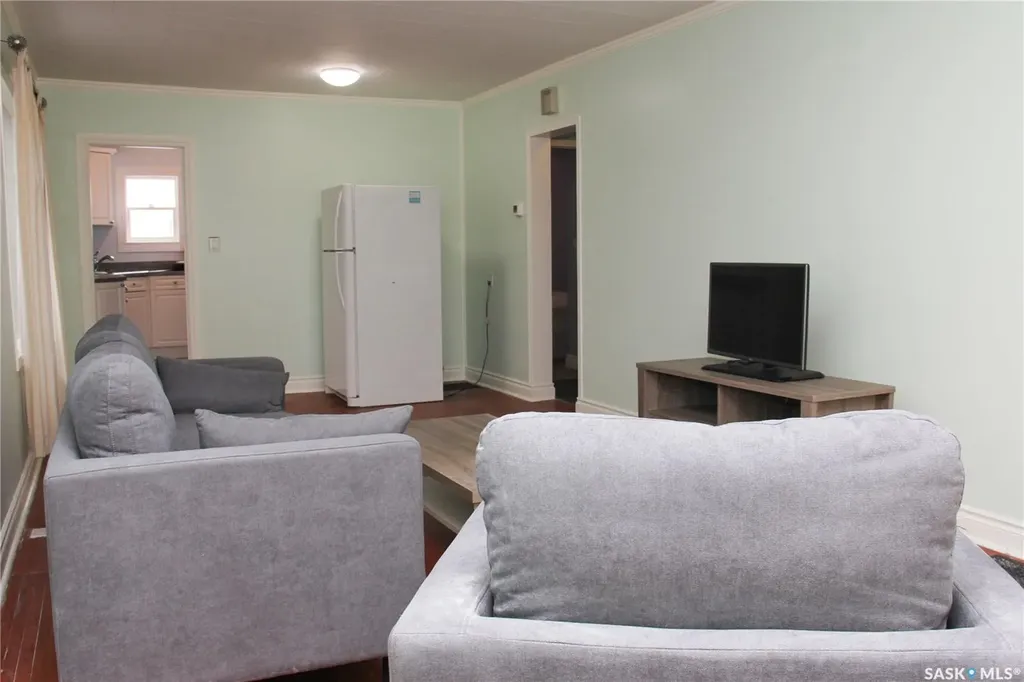 3007 Dewdney Avenue Regina SK S4T 0Y3