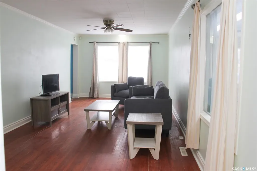 3007 Dewdney Avenue Regina SK S4T 0Y3