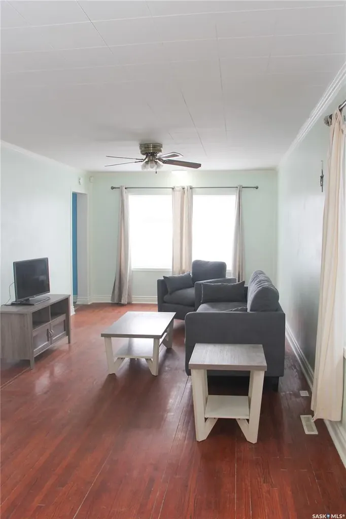 3007 Dewdney Avenue Regina SK S4T 0Y3