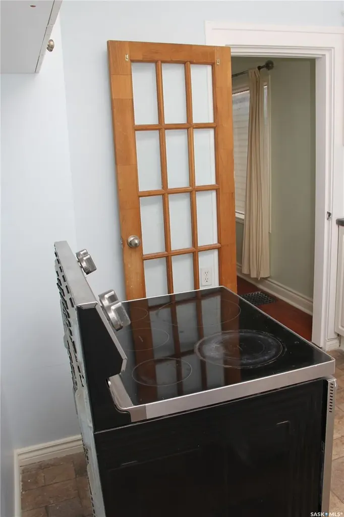 3007 Dewdney Avenue Regina SK S4T 0Y3