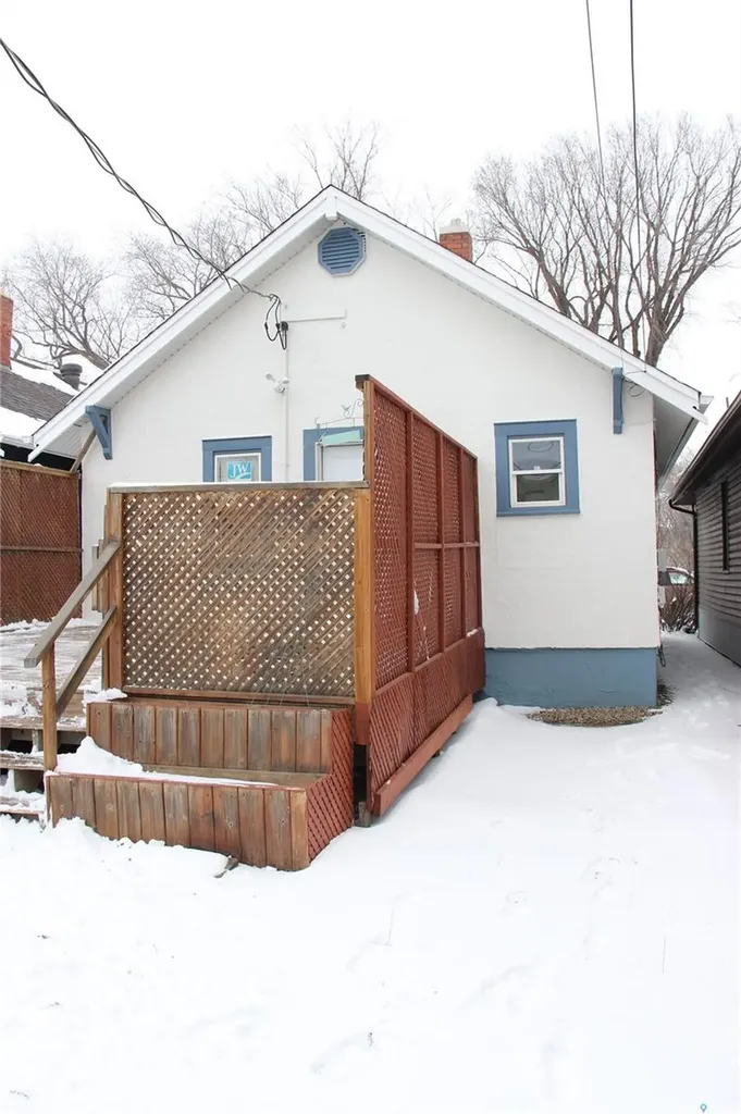 3007 Dewdney Avenue Regina SK S4T 0Y3