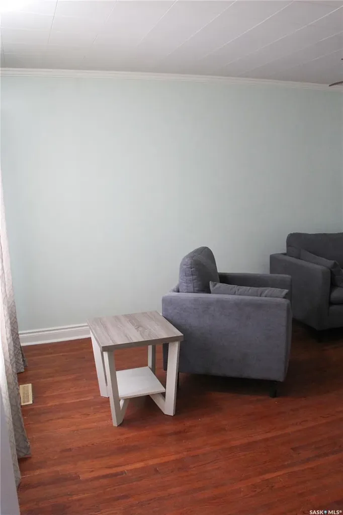 3007 Dewdney Avenue Regina SK S4T 0Y3