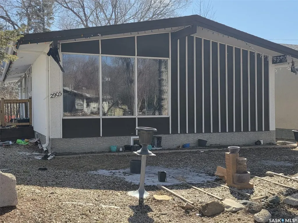 2905 Grant Road Regina SK S4S 5G3
