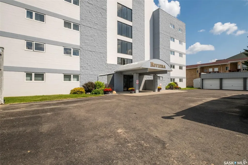 516 River Street E Prince Albert SK S6V 0A6