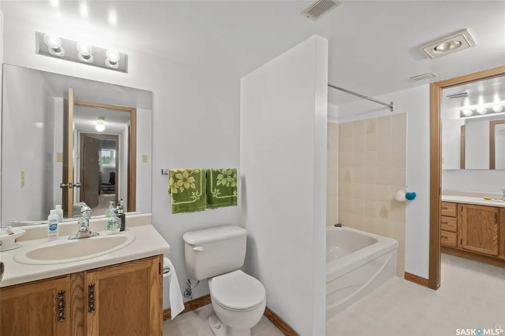 516 River Street E Prince Albert SK S6V 0A6