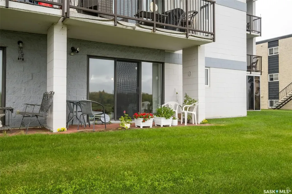 516 River Street E Prince Albert SK S6V 0A6
