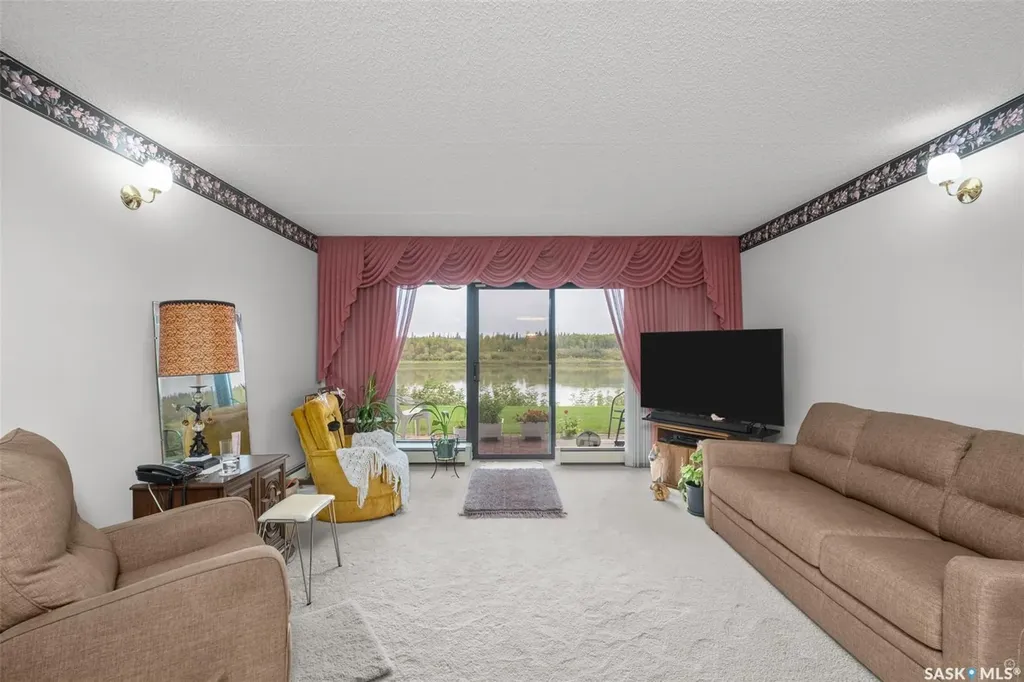 516 River Street E Prince Albert SK S6V 0A6