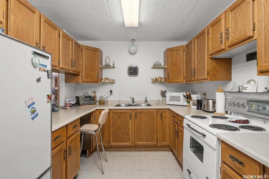 516 River Street E Prince Albert SK S6V 0A6