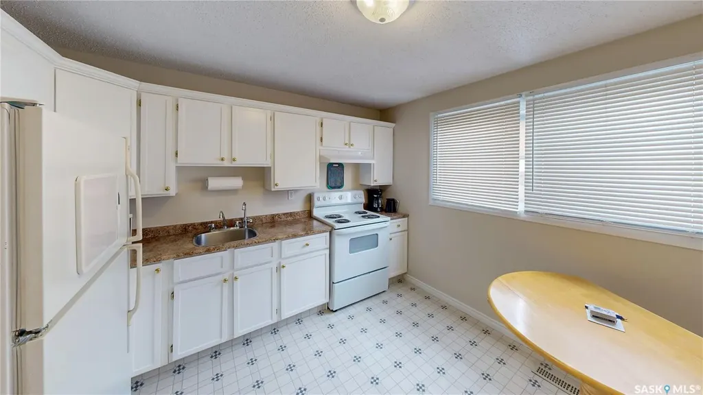 6 Mackenzie Mews Regina SK S4N 5M5
